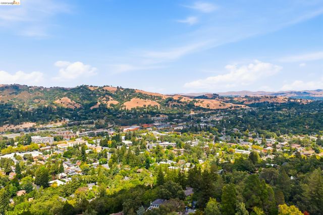 857A Mountain View Drive, Lafayette, CA 94549