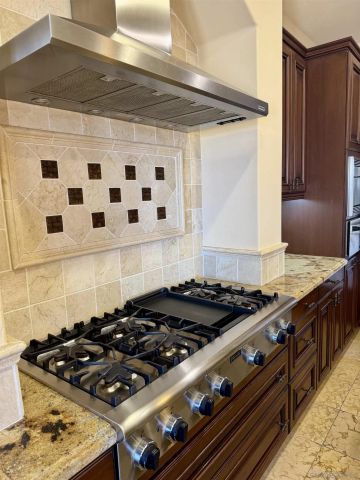 11549 Edgewood Pl, San Diego, CA 92131