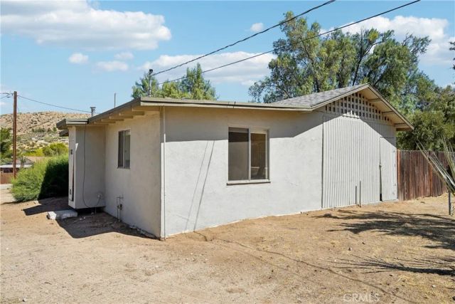 11618 Rosewood Avenue, Morongo Valley, CA 92256