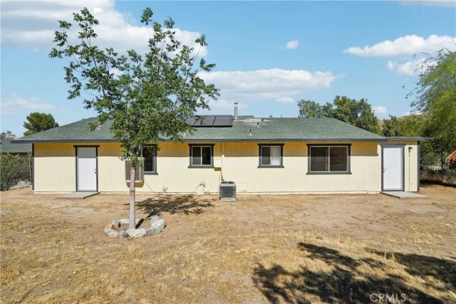 11618 Rosewood Avenue, Morongo Valley, CA 92256
