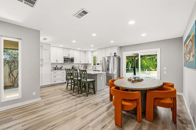 74370 Primrose Drive, Palm Desert, CA 92260