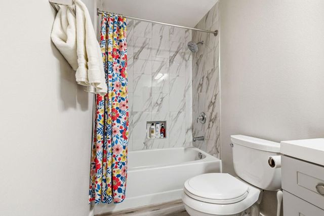 74370 Primrose Drive, Palm Desert, CA 92260