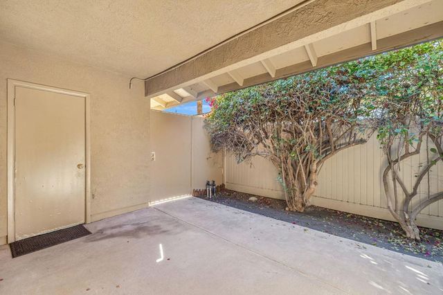 74370 Primrose Drive, Palm Desert, CA 92260