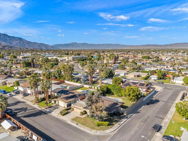 74370 Primrose Drive, Palm Desert, CA 92260