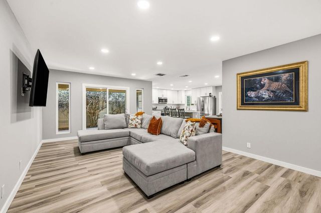 74370 Primrose Drive, Palm Desert, CA 92260