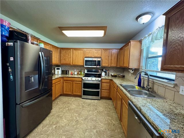 10 Westridge Place, Lampasas, TX 76550