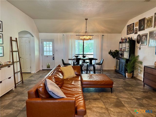 10 Westridge Place, Lampasas, TX 76550