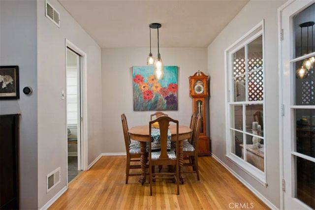 8136 Garden Grove, Reseda, CA 91335