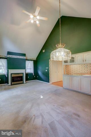 834 LAKEVIEW DR, Lancaster, PA 17601