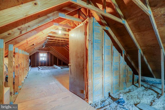 834 LAKEVIEW DR, Lancaster, PA 17601