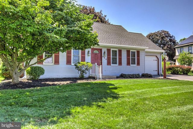 834 LAKEVIEW DR, Lancaster, PA 17601