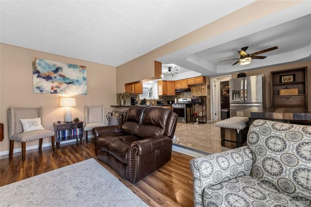 3822 Martin Road, Warren, MI 48092