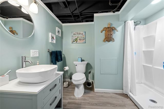 3822 Martin Road, Warren, MI 48092