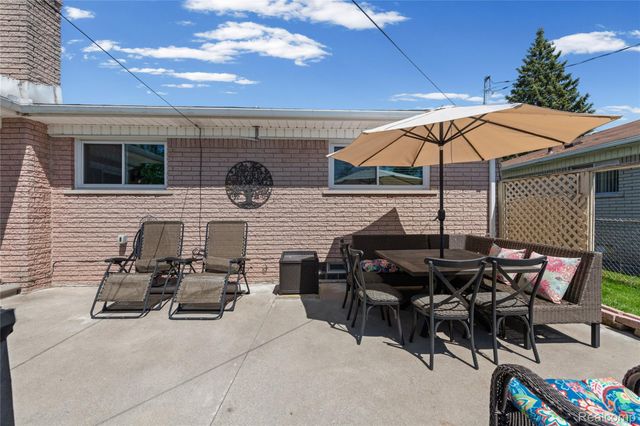 3822 Martin Road, Warren, MI 48092