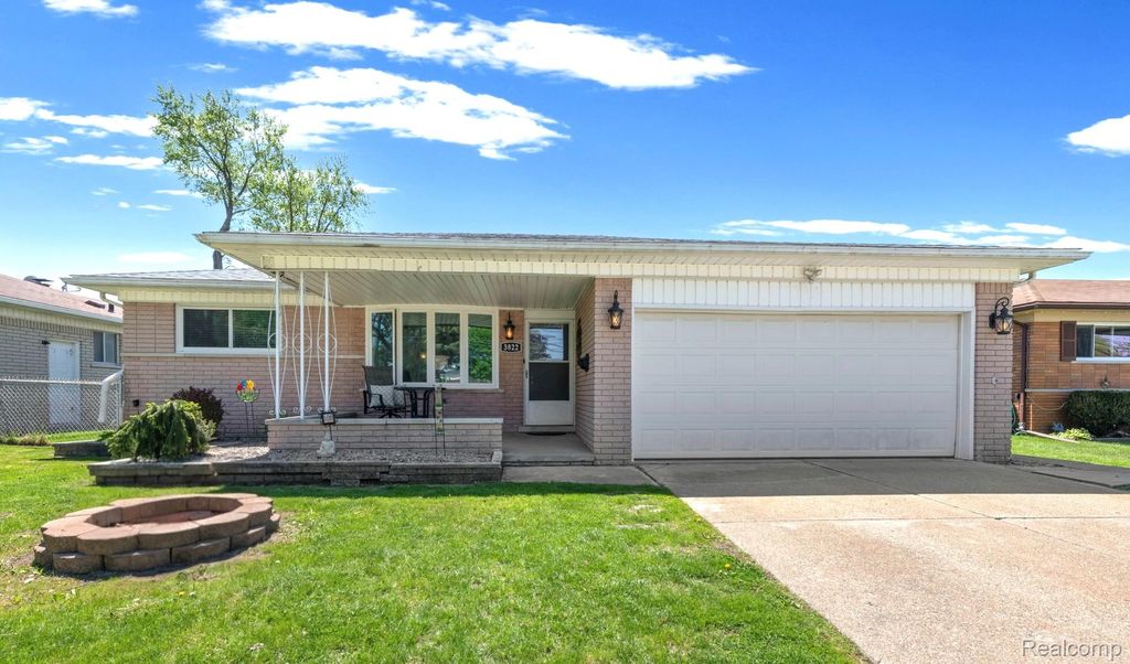 3822 Martin Road, Warren, MI 48092