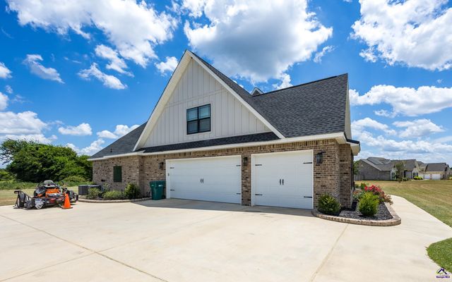 160 Talton Road, Kathleen, GA 31047