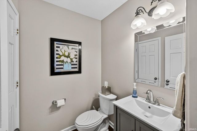 15640 Cedar Cove Court, Granger, IN 46530