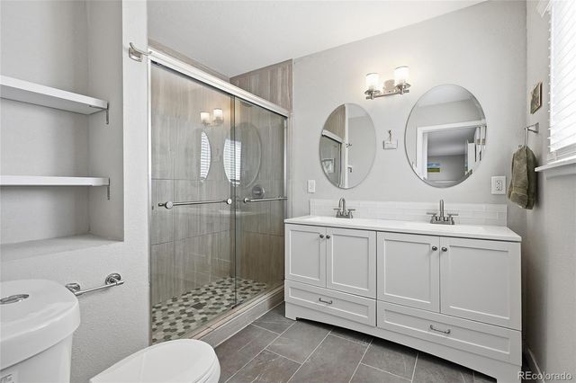 1090 S Newark Street, Aurora, CO 80012