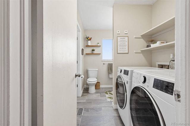 1090 S Newark Street, Aurora, CO 80012