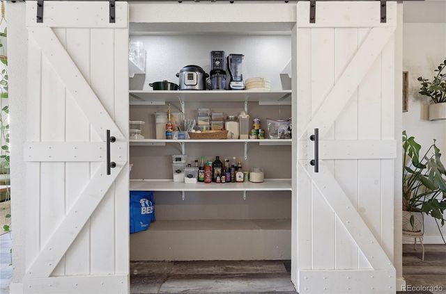 1090 S Newark Street, Aurora, CO 80012