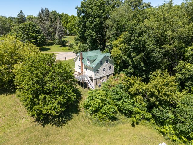 3217 US Highway 31, Berrien Springs, MI 49103