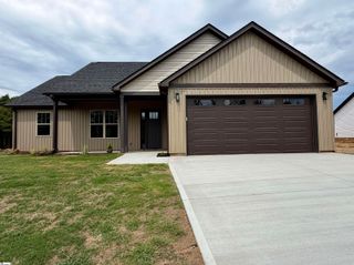 511 Bill Lattimore Road, Chesnee, SC 29323