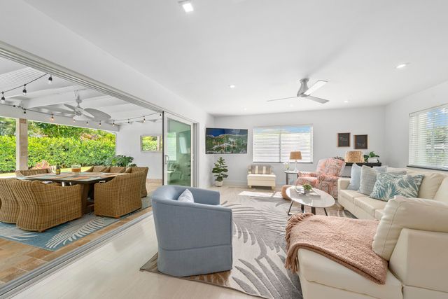 92 S 18th Ave Avenue S, Lake Worth Beach, FL 33460