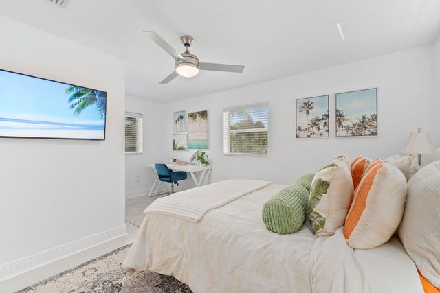 92 S 18th Ave Avenue S, Lake Worth Beach, FL 33460