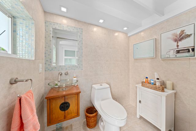 92 S 18th Ave Avenue S, Lake Worth Beach, FL 33460