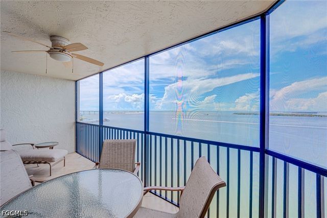 17080 Harbour Point DR 916, Fort Myers, FL 33908