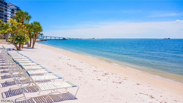 17080 Harbour Point DR 916, Fort Myers, FL 33908