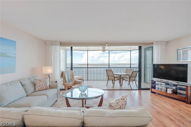 17080 Harbour Point DR 916, Fort Myers, FL 33908