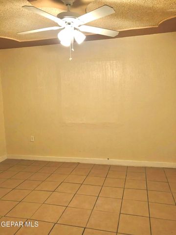 801 DELHI Drive, Socorro, TX 79927