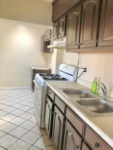 801 DELHI Drive, Socorro, TX 79927