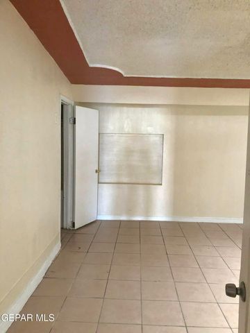 801 DELHI Drive, Socorro, TX 79927