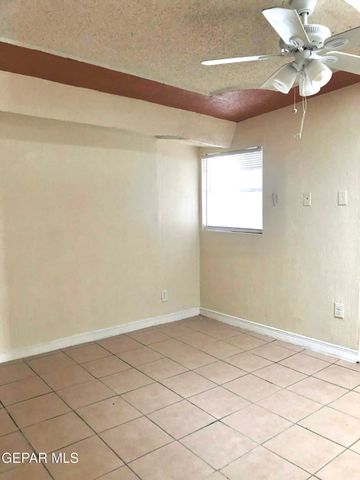 801 DELHI Drive, Socorro, TX 79927