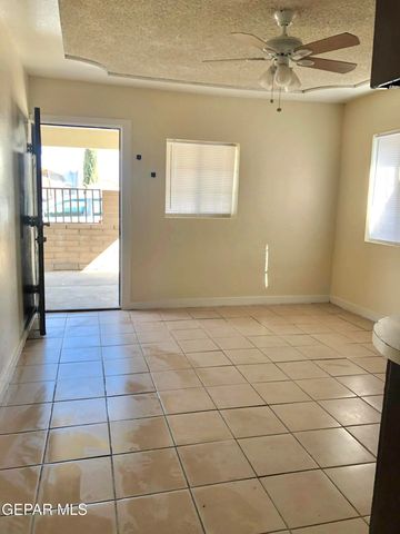 801 DELHI Drive, Socorro, TX 79927