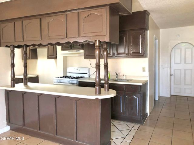 801 DELHI Drive, Socorro, TX 79927
