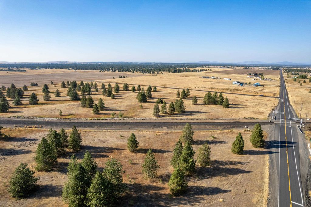 15231 W Pacific Ln, Medical Lake, WA 99022