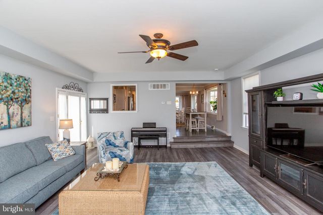 225 ARUNDEL AVE, Horsham, PA 19044