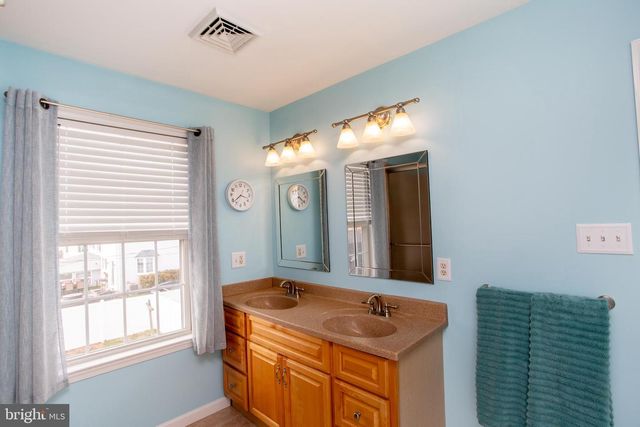 225 ARUNDEL AVE, Horsham, PA 19044