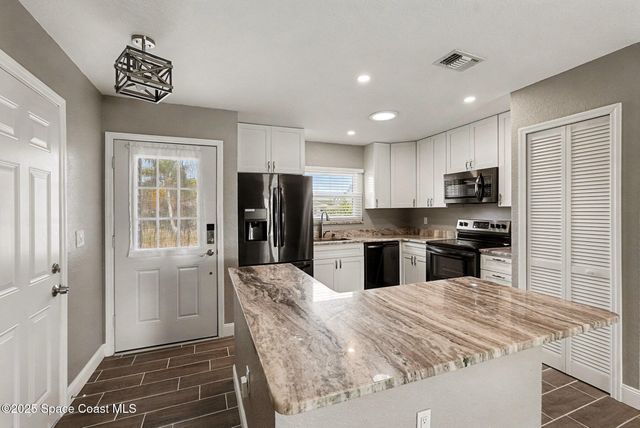 434 Newgate Street NW, Palm Bay, FL 32907