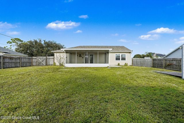 434 Newgate Street NW, Palm Bay, FL 32907