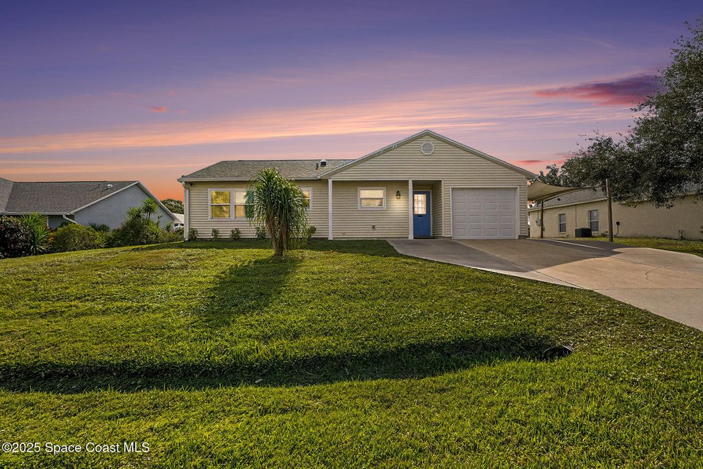 434 Newgate Street NW, Palm Bay, FL 32907