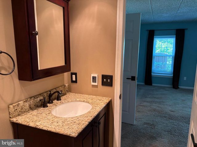 801 DEER RUN, Norristown, PA 19403