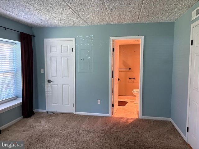 801 DEER RUN, Norristown, PA 19403