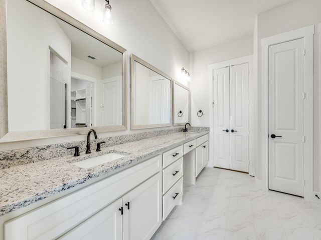 1901 Cascada Way, Little Elm, TX 75068
