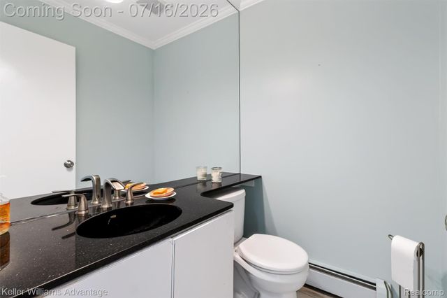 6711 Woodside Trail, West Bloomfield Charter Township, MI 48322
