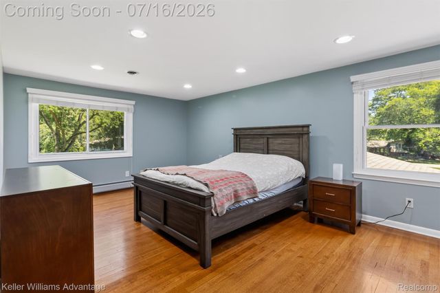 6711 Woodside Trail, West Bloomfield Charter Township, MI 48322