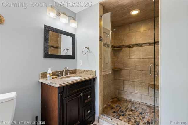 6711 Woodside Trail, West Bloomfield Charter Township, MI 48322